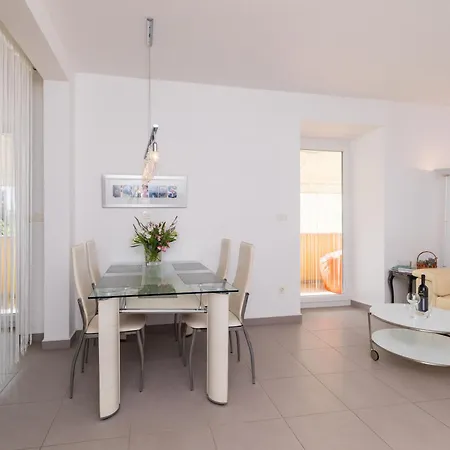 Apartament Sulina, Location Punat