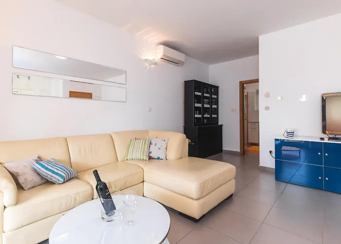 Appartement Sulina, Location *